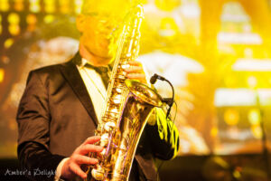Livemusik für Dinner und Empfänge, Band mit Jazzmusik, leise im Hintergrund