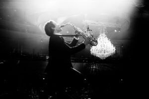 Live Tanzmusik auf Hochzeit mit Saxofon Schwarz Weiss
